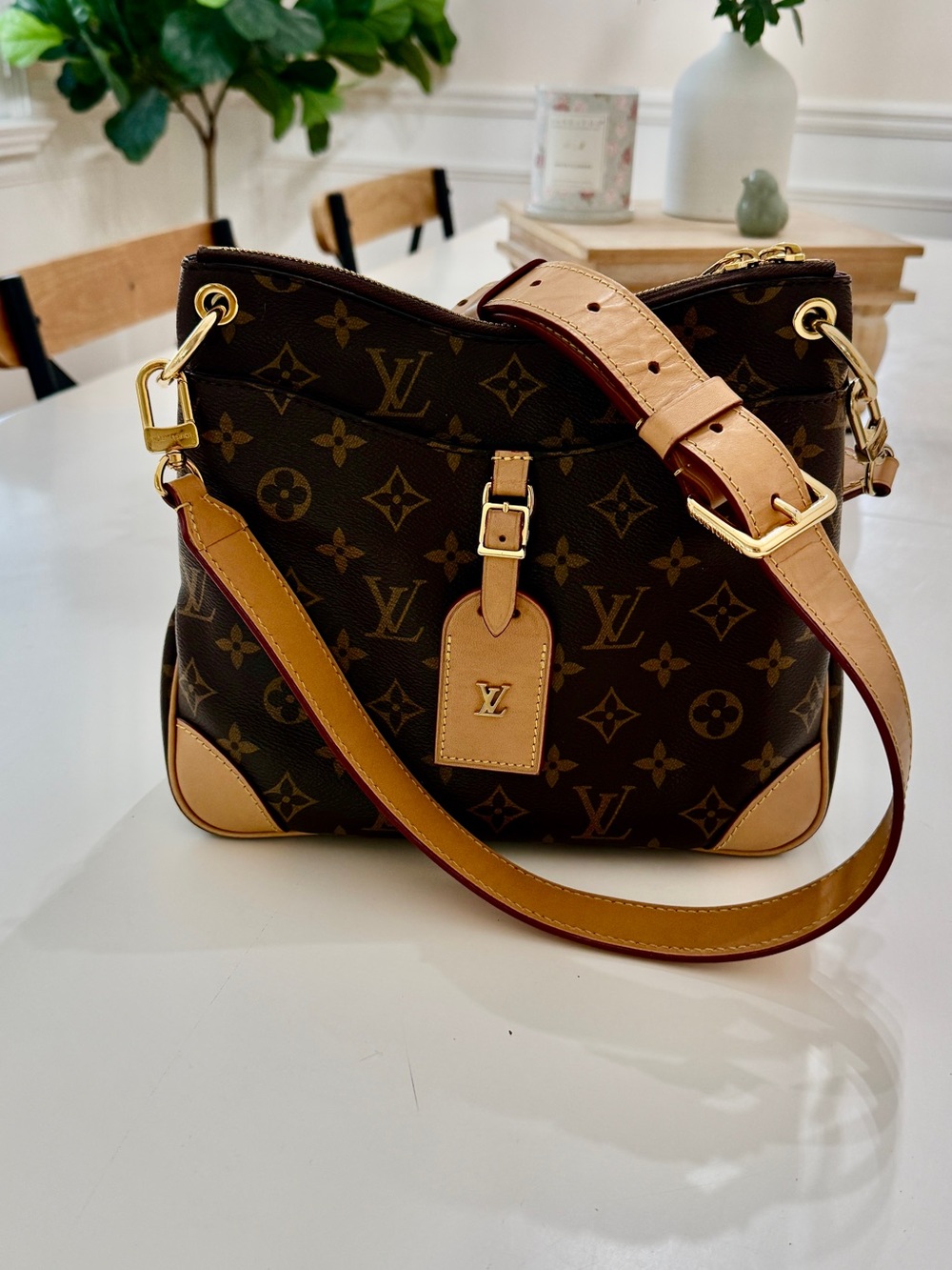 Louis Vuitton Monogram Canvas Shoulder Bag crossbody. Great condition!